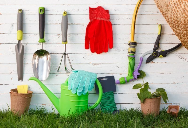 basic gardening tools at owenhouse ace hardware in bozeman montana